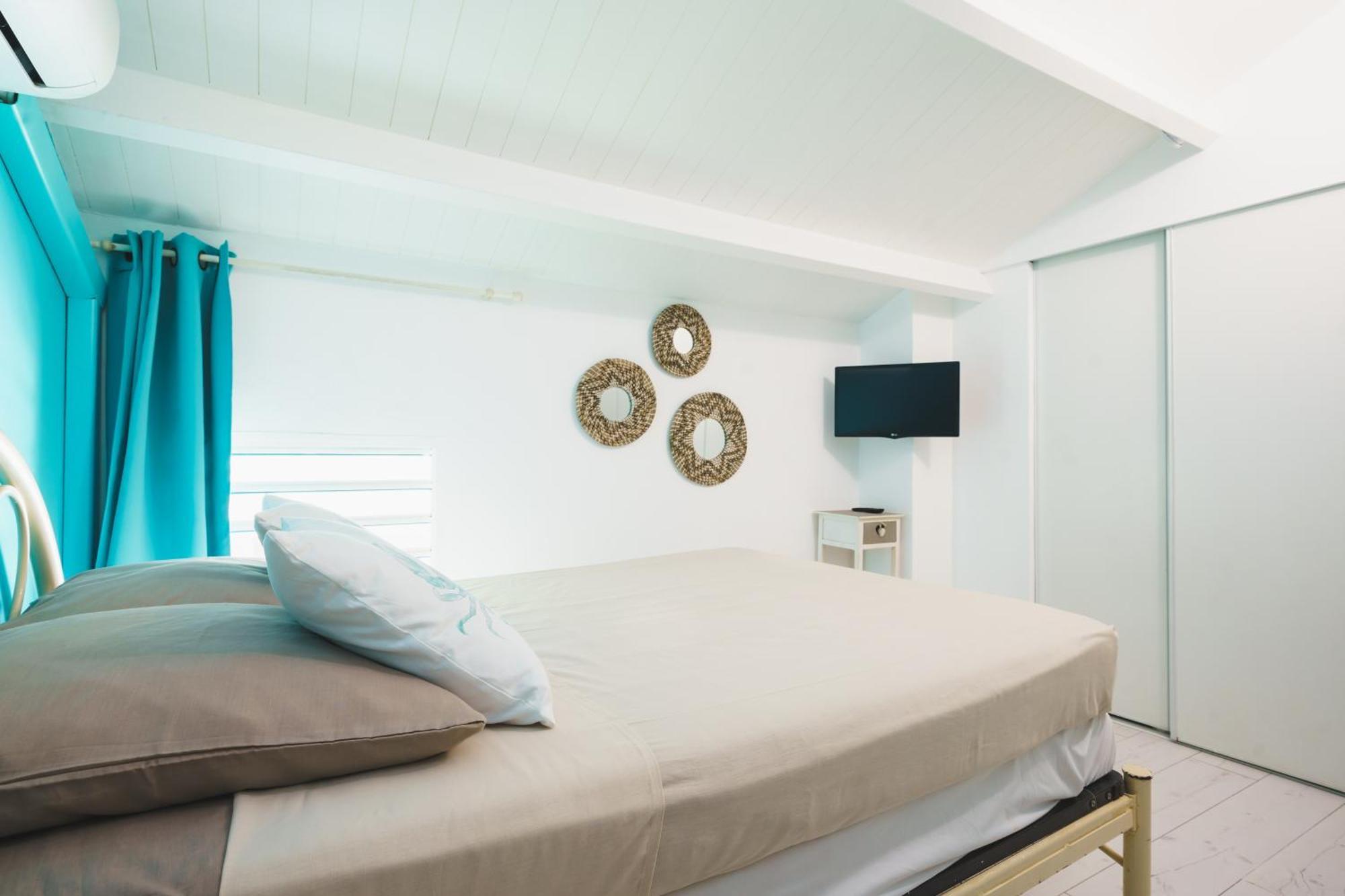 Le Touloublue - Tres Bel Appartement Face A La Mer Sainte-Anne  Luaran gambar
